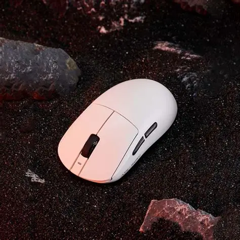 ATK Dragonfly A9 Wireless 57 Grams Battery 120 Hours ( White )